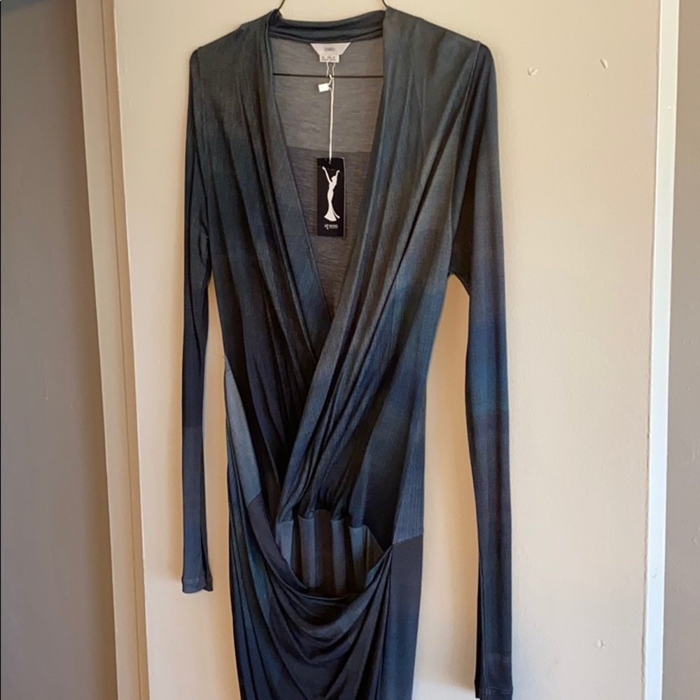 Brand new CHARLI wrap dress size 4 blue/gray